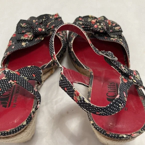 CLIFFS Sandals by White Mountain - Picture 10 of 13